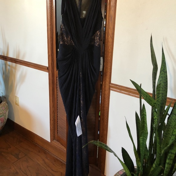 tadashi shoji Sz 10 rizo pintuck gown - Picture 9 of 12